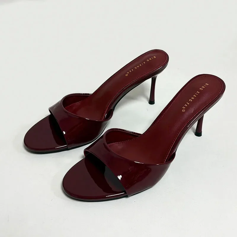 wine red